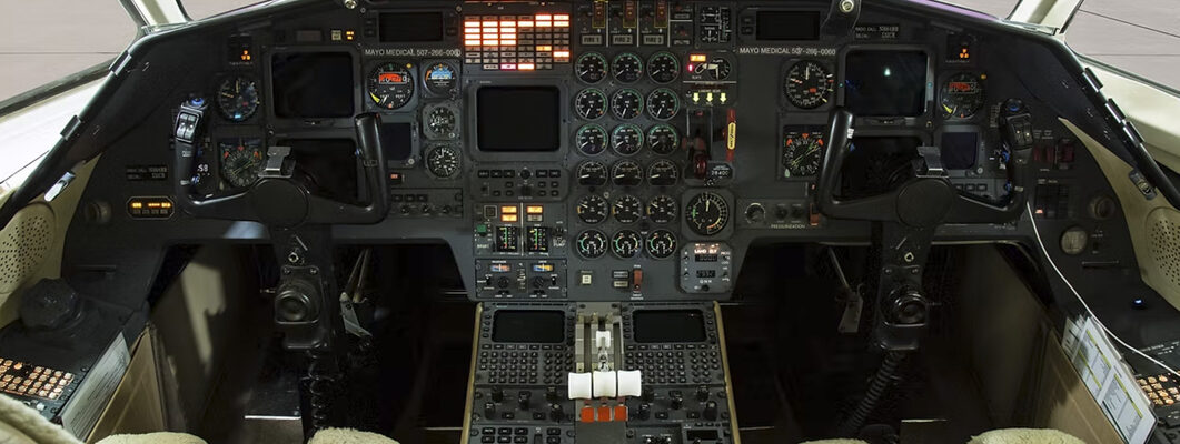 Dassault-Falcon-900-B_cockpit