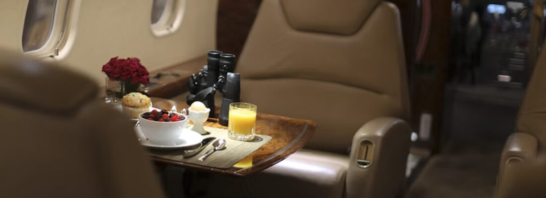 Seats-with-tray